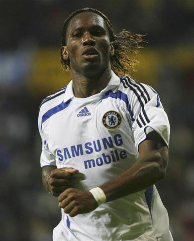 包含德罗巴迎来五赛季出色发挥，西班牙队观众热烈欢呼！的词条